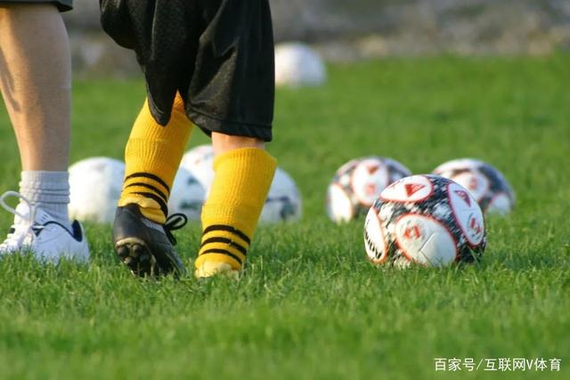 组图：世界杯-英格兰VS加纳 凯恩指点江山