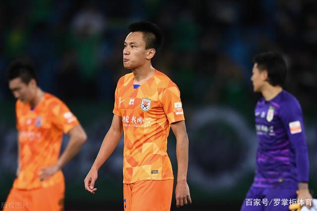 贝弗利称赞哈登：他对NBA的影响深远，甚至促使规则改变
